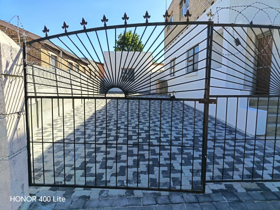 To Let 1 Bedroom Property for Rent in Scottsdene Western Cape